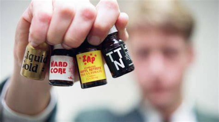 Are poppers legal in Australia?