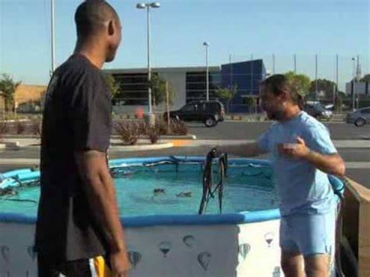 Did Kobe Bryant really jump over a pool?