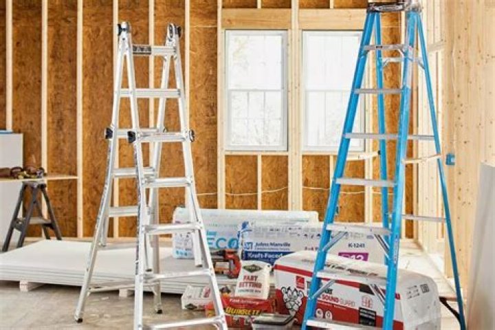Does Home Depot rent ladders?