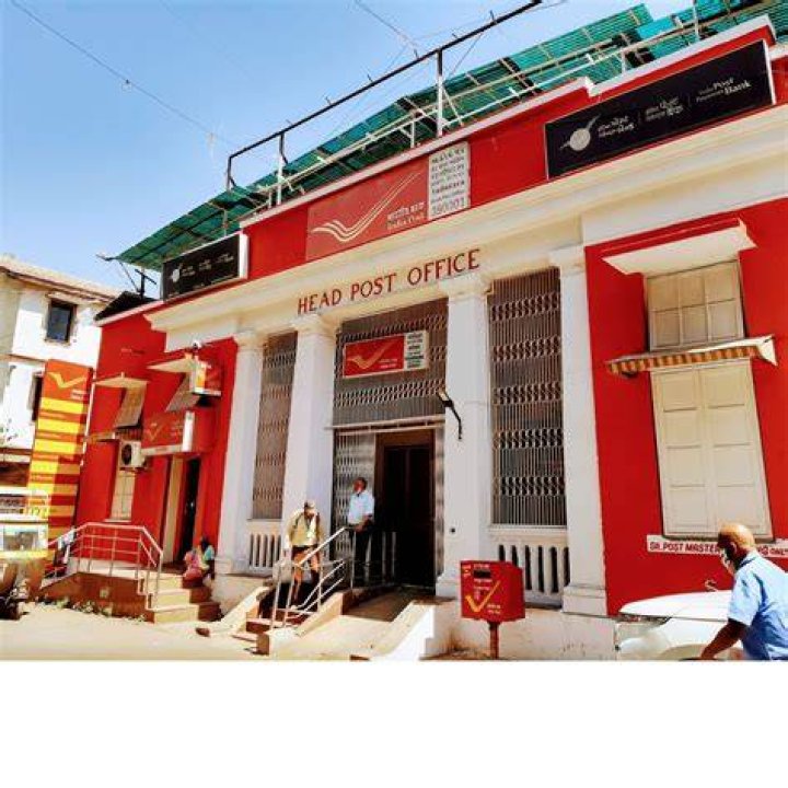 Is Indian post office open on Saturday?